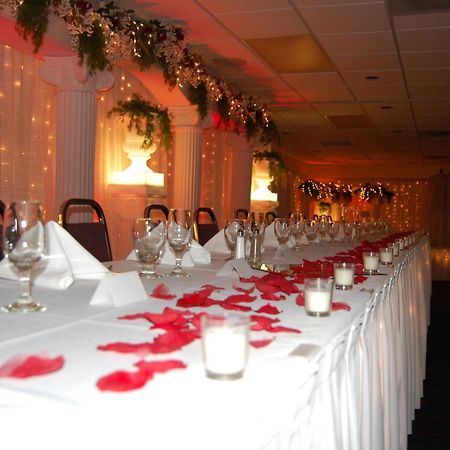 Boarders Inn & Suites By Cobblestone Hotels - Grand Island Exteriör bild