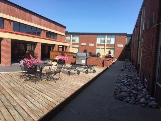 Boarders Inn & Suites By Cobblestone Hotels - Grand Island Exteriör bild