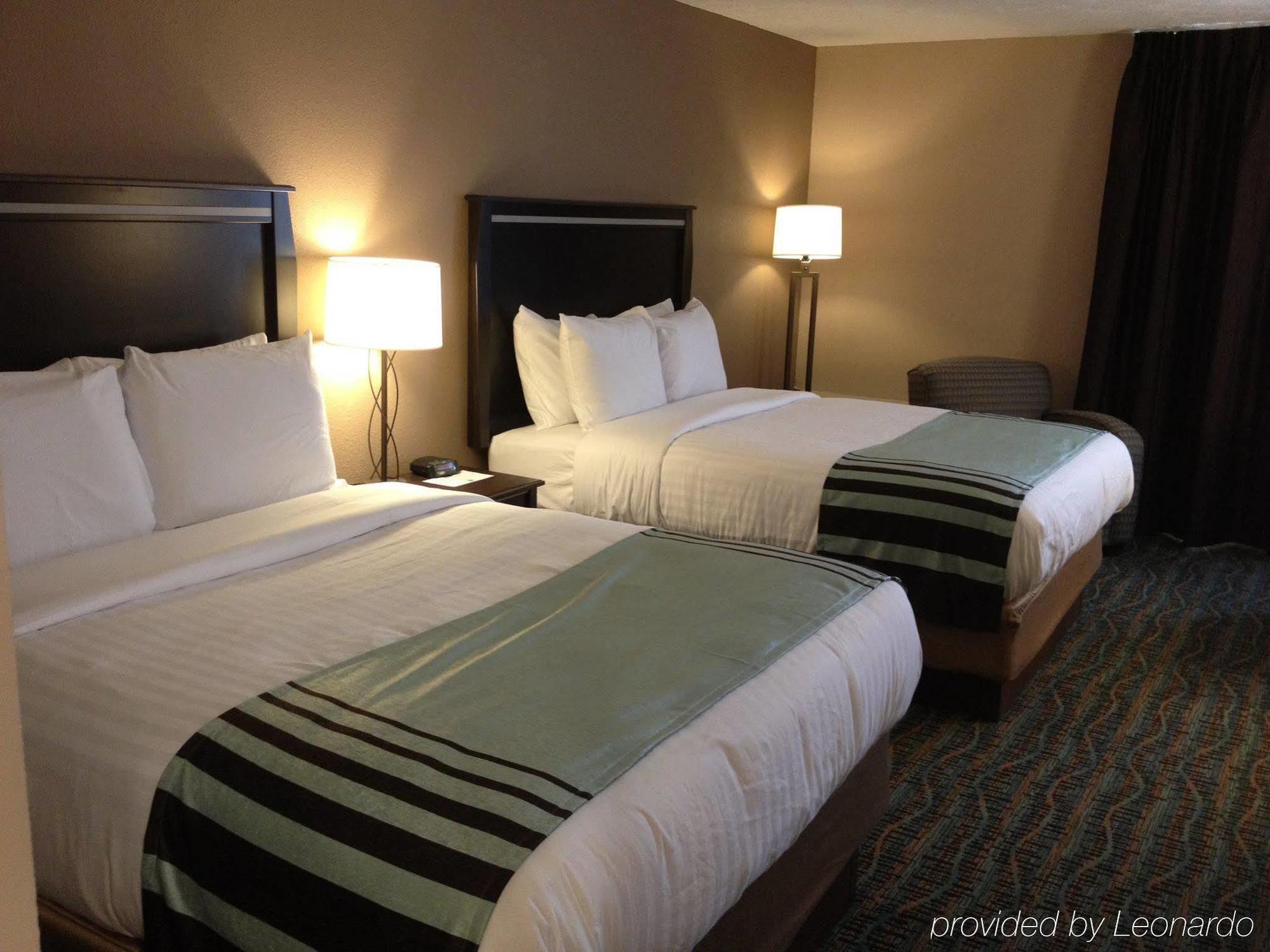 Boarders Inn & Suites By Cobblestone Hotels - Grand Island Exteriör bild