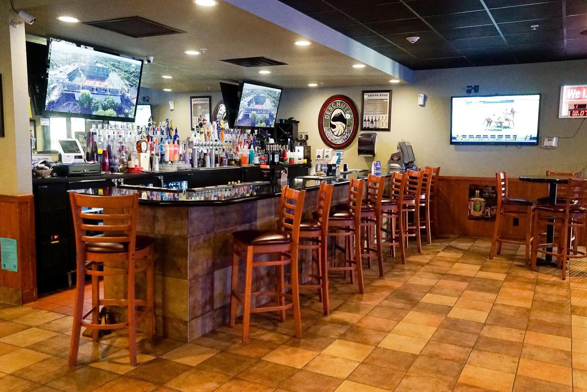 Boarders Inn & Suites By Cobblestone Hotels - Grand Island Exteriör bild